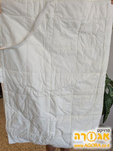 כיסוי מיטה (איקאה) מכובס