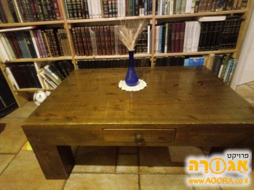 שלחן סלון