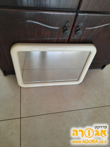 מראה לאמבטיה