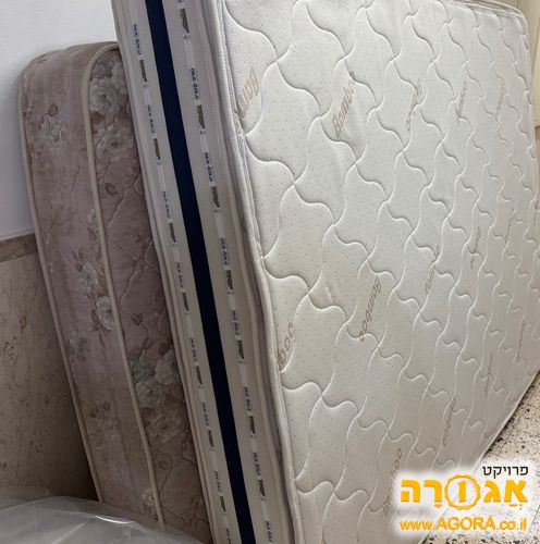 שתי מזרנים ישנים 190 על 160 ו190 על 140