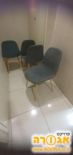 6 כסאות מרופדים לפינת אוכל