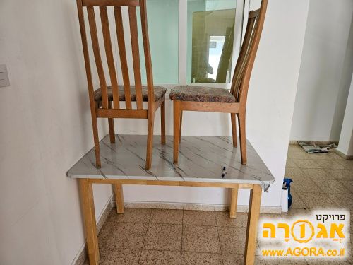 שולחן פינת אוכל