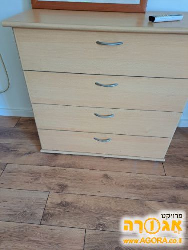 שידת מגירות