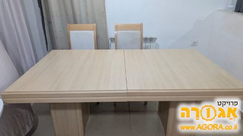 פינת אוכל / שולחן