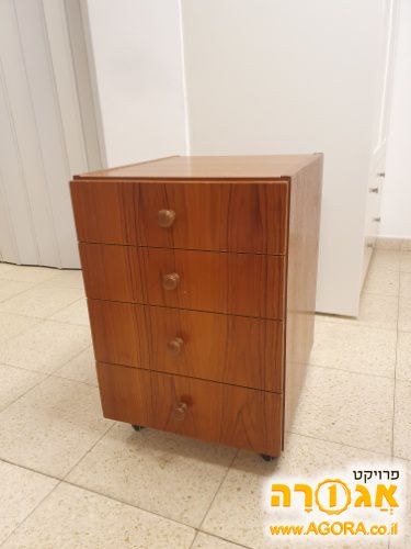 שידת מגירות