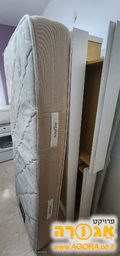 מיטת יחיד עם מזרן Aeroflex