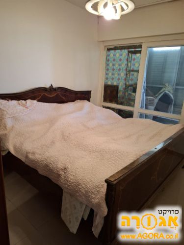 מיטה זוגית