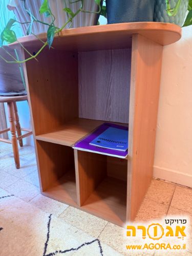 שולחן