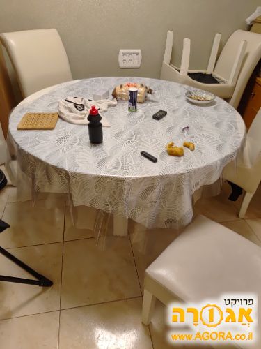 שולחן עגול