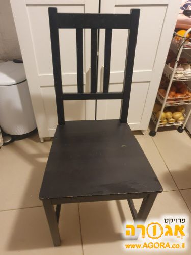 כיסאות