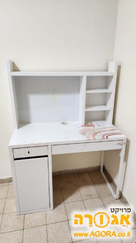 שולחן כתיבה