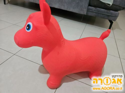 חמור מגומי לרכיבה