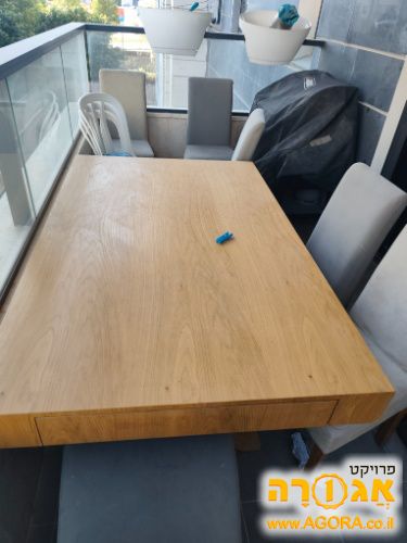 שולחן פינת אוכל