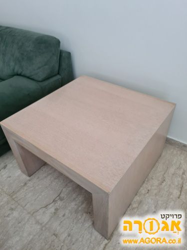 שולחן פינתי