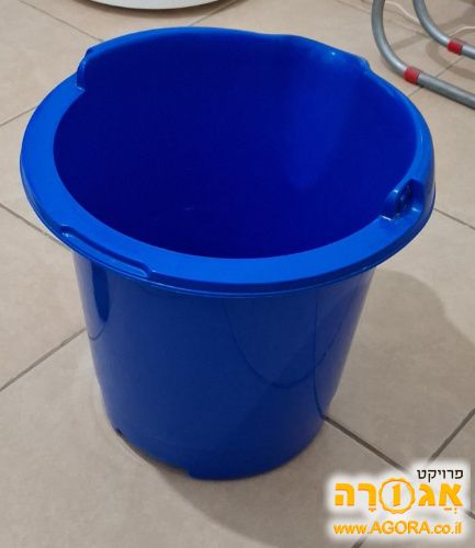 דלי כחול