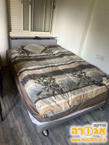 מיטה מתכווננת