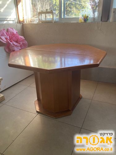 שולחן פינת אוכל