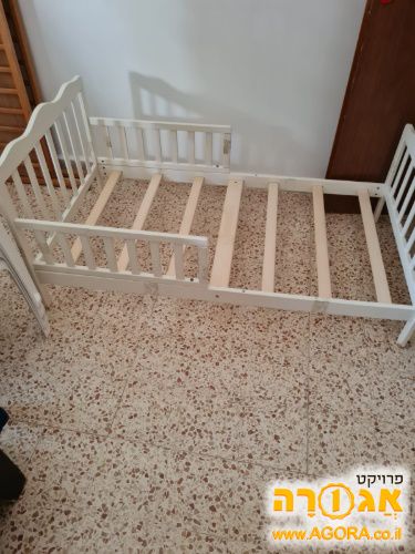 מיטת מעבר ללא מזרן