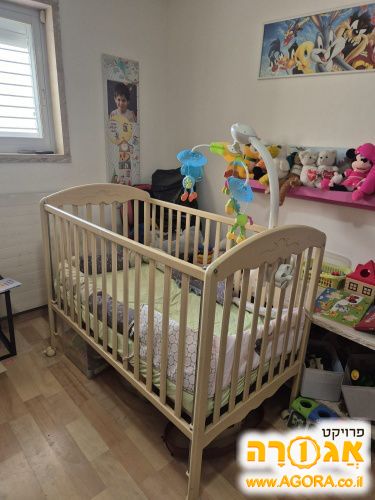 מיטת תינוק
