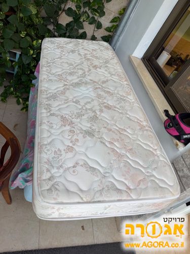 מזרון יחיד