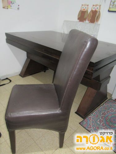 שולחן אוכל ו-6 כסאות