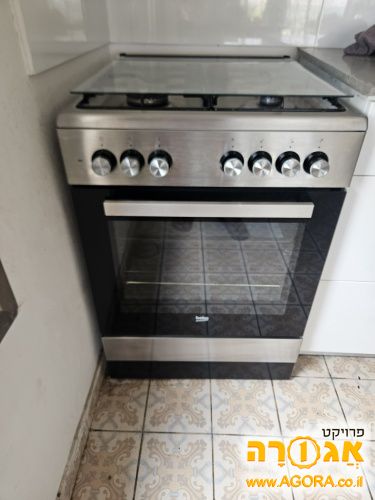 תנור עם כיריים גז