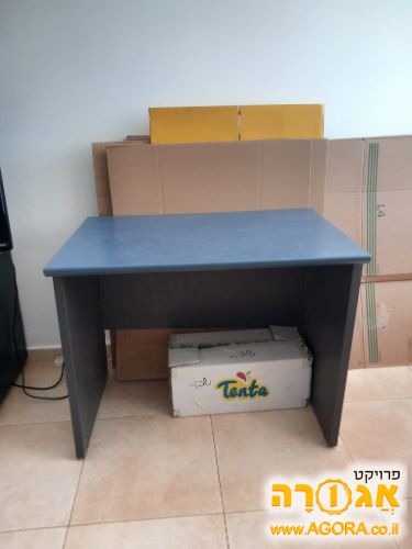 שולחן