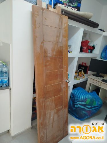 דלת הזזה עץ מלא