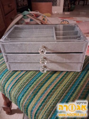 קופסת תכשיטים