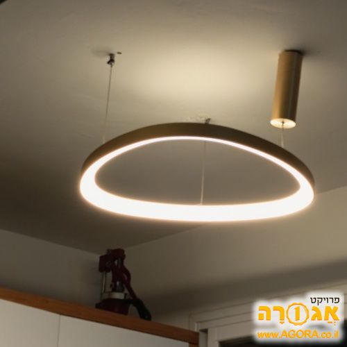 גוף תאורה מעוצב לסלון / מטבח
