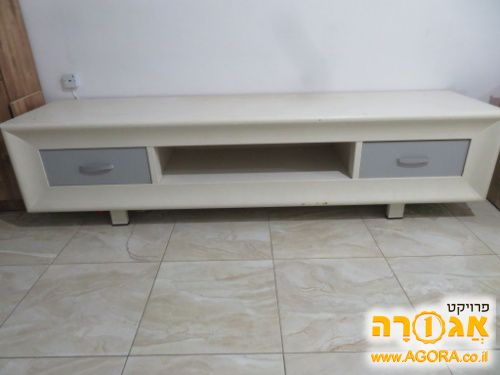 שידה לטלוויזיה
