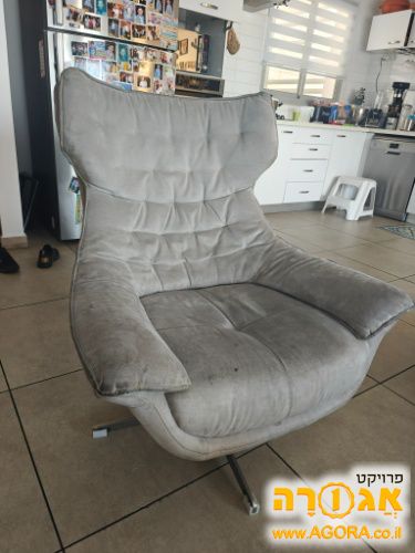 כורסה מעוצבת