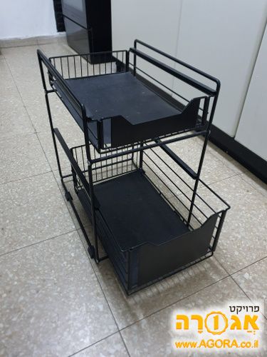 מתקן אחסון לארון מטבח