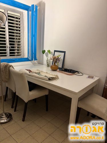 שולחן אוכל גדול