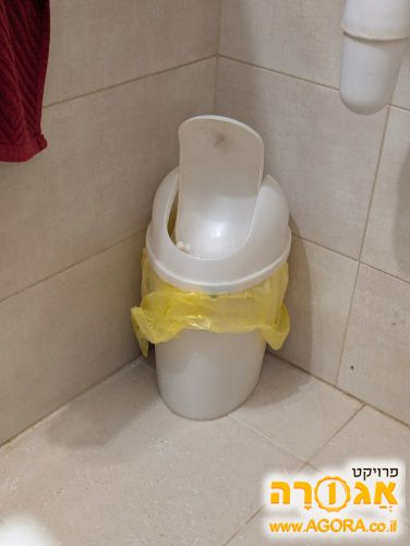 פח לשירותים