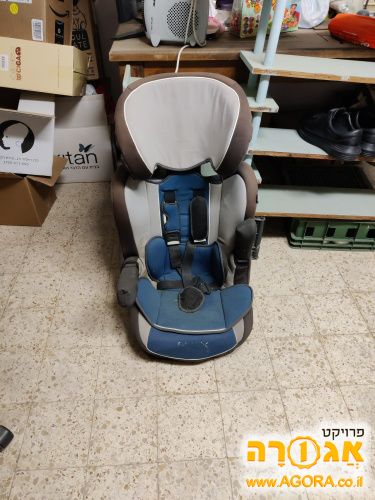 כסא בטיחות לרכב