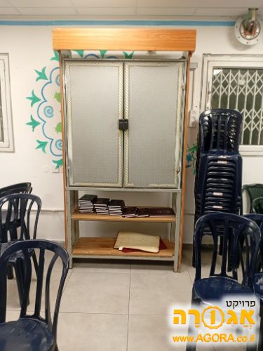 ארון קודש לספר תורה