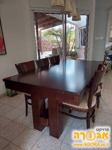 שולחן פינת אוכל