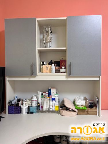 ספרייה פינתית