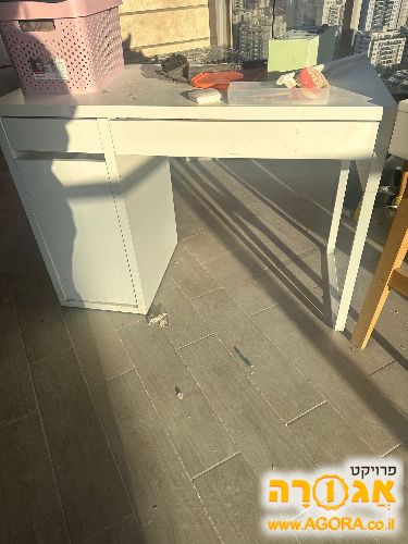 שולחן כתיבה