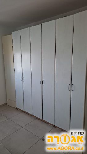 ארון 7 דלתות, ועוד ארון