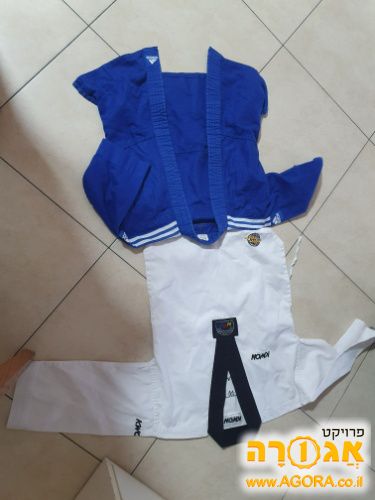 חלק עליו של חליםות טומנות לחימה