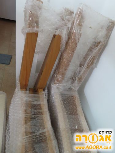 זוג כסאות בר חדשים מעץ מאיקאה