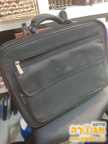 תיק למחשב נייד
