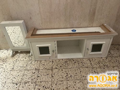 כוננית ספרים
