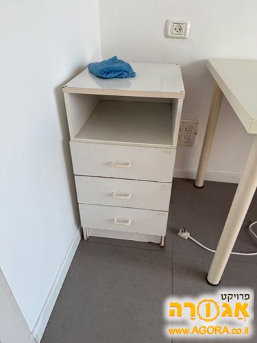 ארונית מגירות