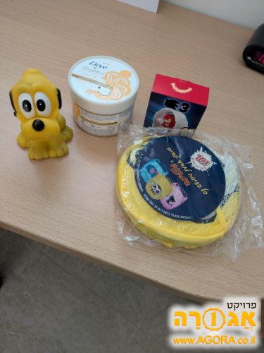 סל כביסה קטן. קרם מסיכה לשיער מתולתל