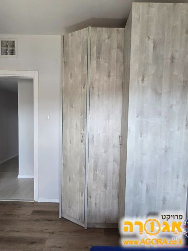 ארון פינתי 3 דלתות