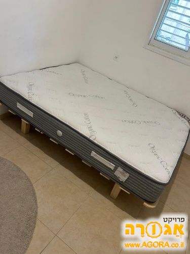מזרון ובסיס מיטה