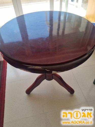 שולחן עגול